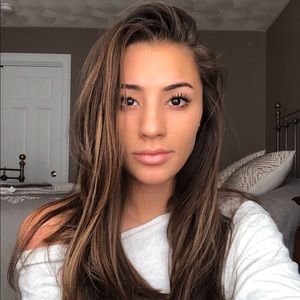 Meet your Posher, Julianna